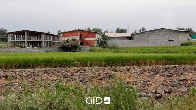 ساخت خانه در مزرعه
